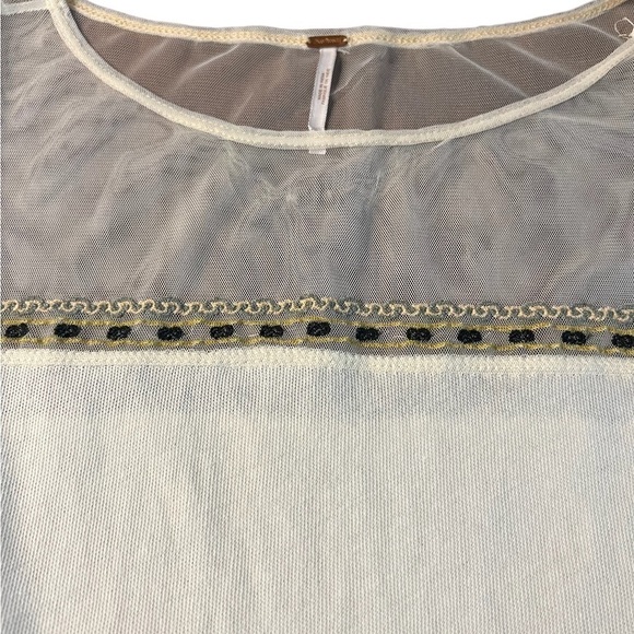 FREE PEOPLE WOMENS CREME AND SHEER BOHO LONG BELL SLEEVES TOP SIZE LARGE - Picture 15 of 16
